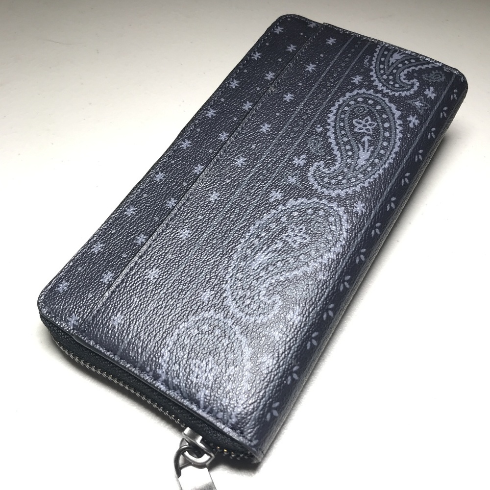Coach Accordion  Zip Around Wallet